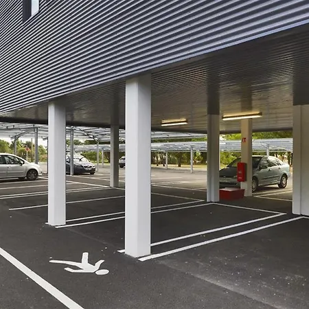 Hotel Campanile Bordeaux Ouest - Aéroport 3*