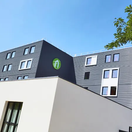 Campanile Bordeaux Ouest - Aeroport Hotel 3*