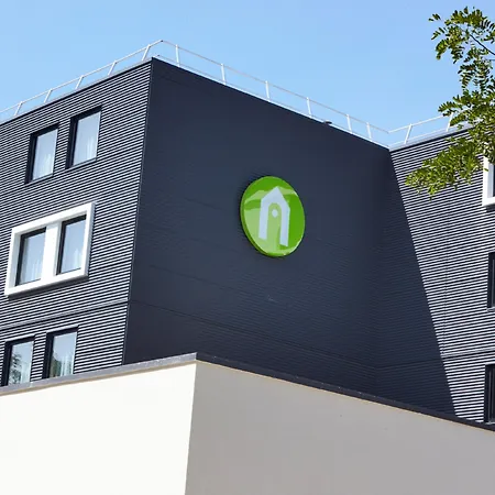 Campanile Bordeaux Ouest - Aeroport Hotel 3*