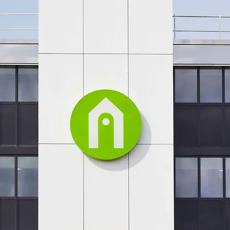 Hotel Campanile Bordeaux Ouest - Aeroport 3*