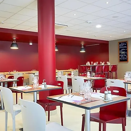 Campanile Bordeaux Ouest - Aeroport Hotel 3*
