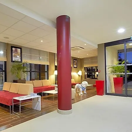 Campanile Bordeaux Ouest - Aeroport 3*