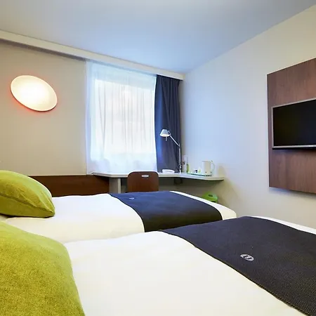 Hotel Campanile Bordeaux Ouest - Aeroport 3*