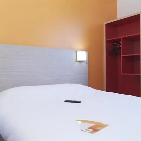 Hotel Campanile Bordeaux Ouest - Aeroport 3*