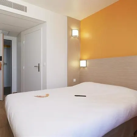 Campanile Bordeaux Ouest - Aeroport 3*