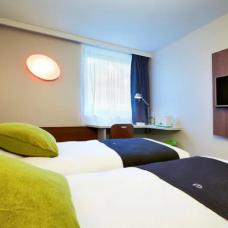 Hotel Campanile Bordeaux Ouest - Aeroport 3*