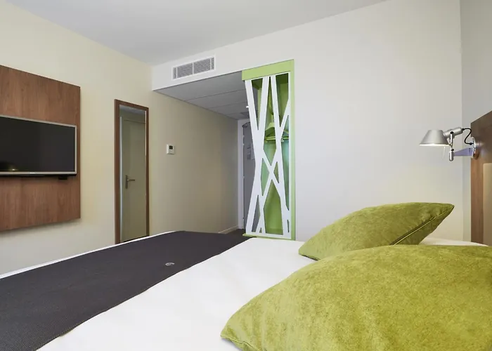 Campanile Bordeaux Ouest - Aeroport Hotel Mérignac