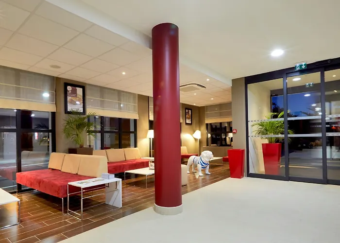 Hotel Campanile Bordeaux Ouest - Aeroport 3*