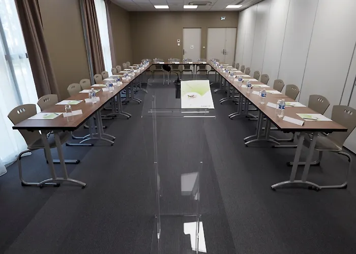 Campanile Bordeaux Ouest - Aeroport 3*