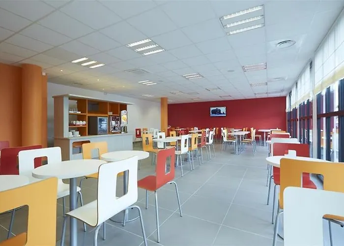 Campanile Bordeaux Ouest - Aeroport Hotel