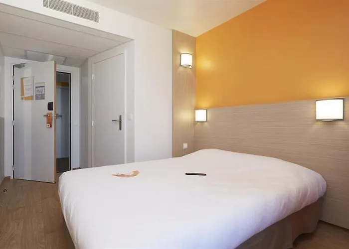 Campanile Bordeaux Ouest - Aeroport 3*