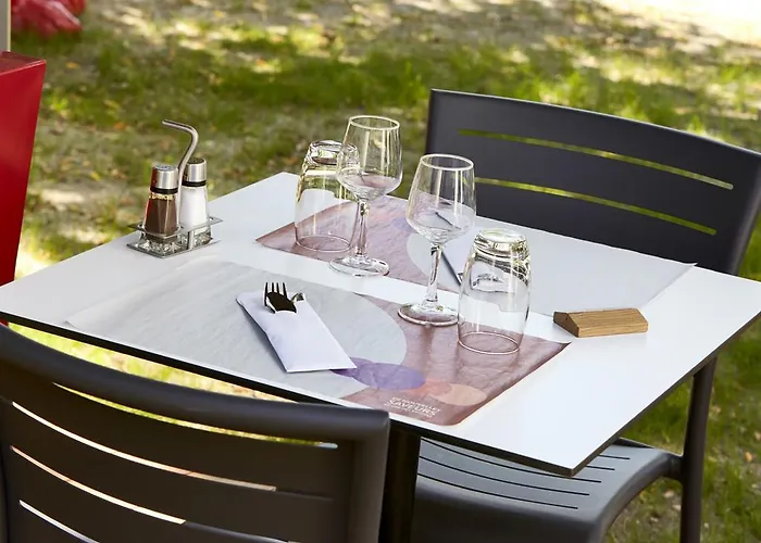 Campanile Bordeaux Ouest - Aeroport 3*