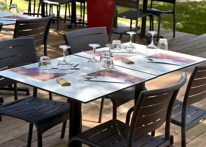 Campanile Bordeaux Ouest - Aeroport 3*