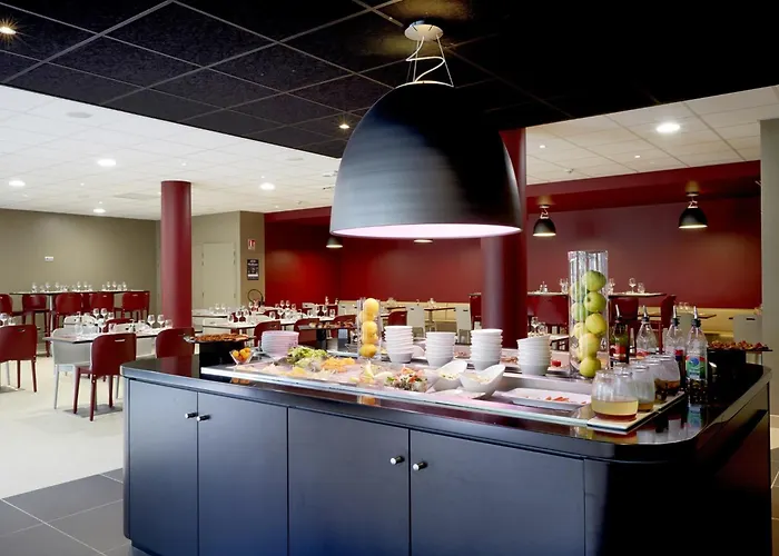 Campanile Bordeaux Ouest - Aeroport Hotel