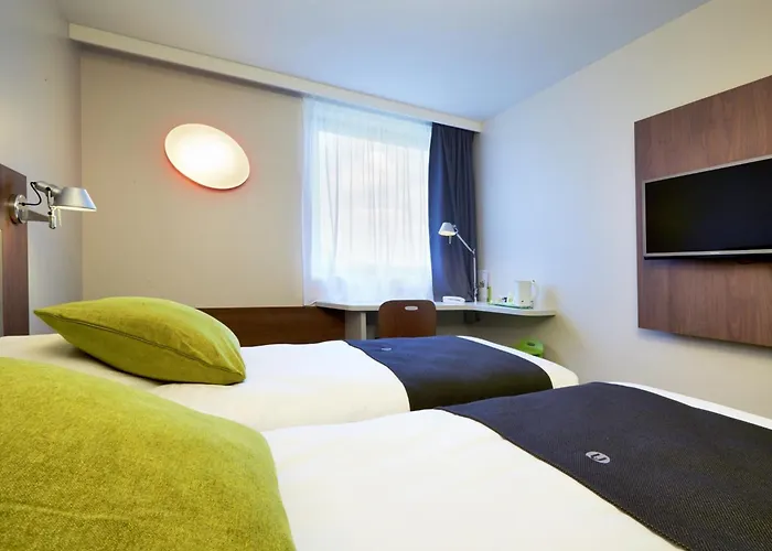 Hotel Campanile Bordeaux Ouest - Aeroport 3*