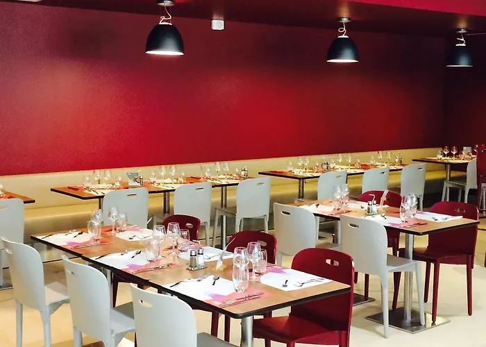 Hotel Campanile Bordeaux Ouest - Aeroport 3*